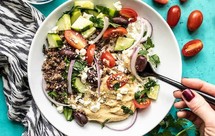 健康低卡沙拉食谱 | 番茄黄瓜牛肉鹰嘴豆沙拉