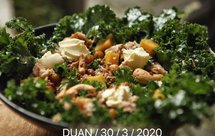 坚果吞拿鱼羽衣甘蓝烤鹰嘴豆沙拉