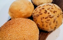 德国小面包基础配方+各种变化（培根洋葱小茴香、培根老干妈、核桃芝麻、葵花籽、南瓜籽等等） Brötchenrezept