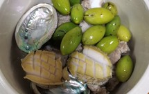 橄榄鲍鱼排骨汤