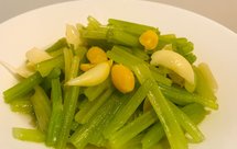 西芹百合炒白果