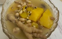 木瓜花生眉豆鸡脚汤