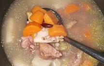 电饭煲低脂胡萝卜山药鸡汤