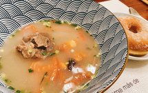 夜宵：羊蝎子腰豆汤