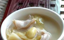 白果酸菜猪肚汤