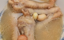 老广最爱的花生眉豆煲鸡脚