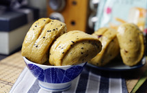 芝麻松子红糖馒头