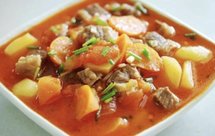 西红柿胡萝卜土豆炖牛肉