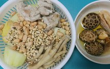 养娃食谱：花生眉豆响螺片节瓜煲鸡爪
