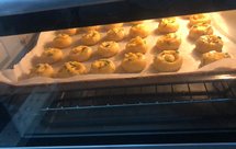 奶酪瓜子仁香葱小饼（马斯卡彭、芝士片）