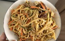 鸡丝凉面，夏天必备快手菜