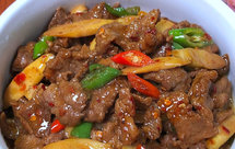 下饭神器又来了，试试这道春笋炒牛肉！！