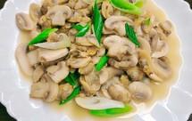 花甲肉炒鲜蘑菇