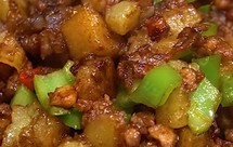 肉沫青椒土豆丁