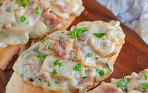 这也太香了‼️奶油蘑菇培根佐法棍