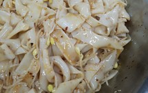 一份豆渣制作的素肉松 纯净素食