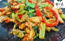 「鸡胸肉新吃法」孜然芹菜彩椒炒鸡胸肉