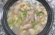 不油不腻不骚的清汤黄豆炖猪蹄猪脚汤