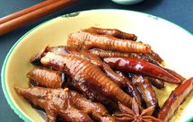 下酒小菜 【卤鸡爪】