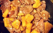 菠萝牛肉：夏日小清新硬菜