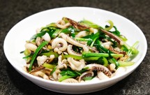 鱿鱼炒韭菜 小清新的美味