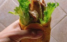 小清新味的全麦胡萝卜鸡肉卷饼