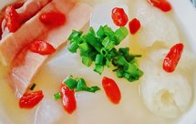 小清新的火腿竹荪萝卜汤