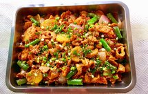 【创意小厨娘】家庭版干锅肥肠——简单易学，绝对的下饭菜，吃着超过瘾。