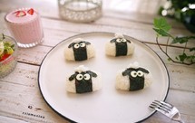 儿童创意早餐～小羊肖恩饭团（附自制寿司醋比例）