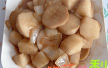 自制创意菜：洋葱杏鲍菇炒梨