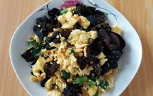 鹅蛋炒黑木耳快手菜家常菜下饭菜素菜创意菜营养健康养生