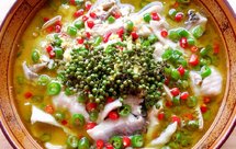 【创意小厨娘】家庭版金汤藤椒鱼，鱼肉嫩滑，麻辣酸香，开胃又下饭！