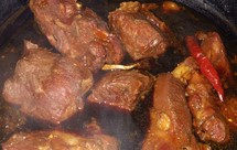 酱牛肉(好吃！！简单！！扔锅直接煮！！)