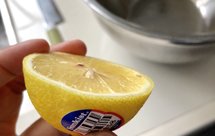 一秒钟挤柠檬汁，不脏手，不用任何机器(并且柠檬汁和核分离)爱烘焙的你一定要看一看
