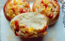 玉米火腿沙拉面包