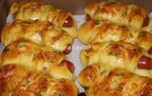 宇宙无敌巨好吃芝士夏威夷风热狗美味沙拉皇家尊享葱香面包