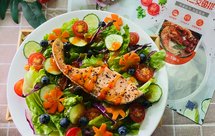 泰式甜辣酱三文鱼排蔬菜轻食沙拉
