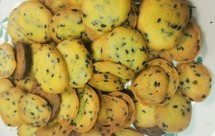 小朋友超喜欢的自制小零食黑芝麻薄脆饼干