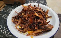 香辣小鱼干零食