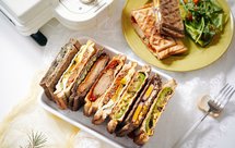 我有一台三明治机