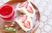 草莓奶油三明治