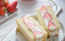 草莓奶油三明治（附如何切出整齐的奶油三明治绝招）