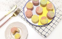 梦幻冰皮奶黄月饼（五彩渐变色/免烤箱/超简单）