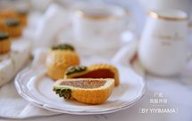 今年的第一拨月饼出炉啦---超萌广式凤梨月饼，你爱吗？