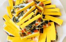 超简单的皮蛋火腿鸡蛋羹