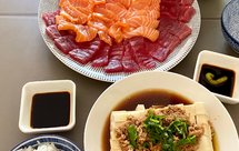 日式刺身和吞拿鱼豆腐