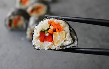 【健康三餐】低热量的“菜花米”寿司