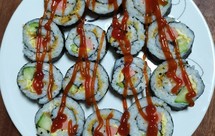 美味的肉松紫菜寿司卷(紫菜包饭)