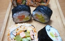鱼籽酱海苔寿司卷