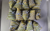 端午安康吃粽子